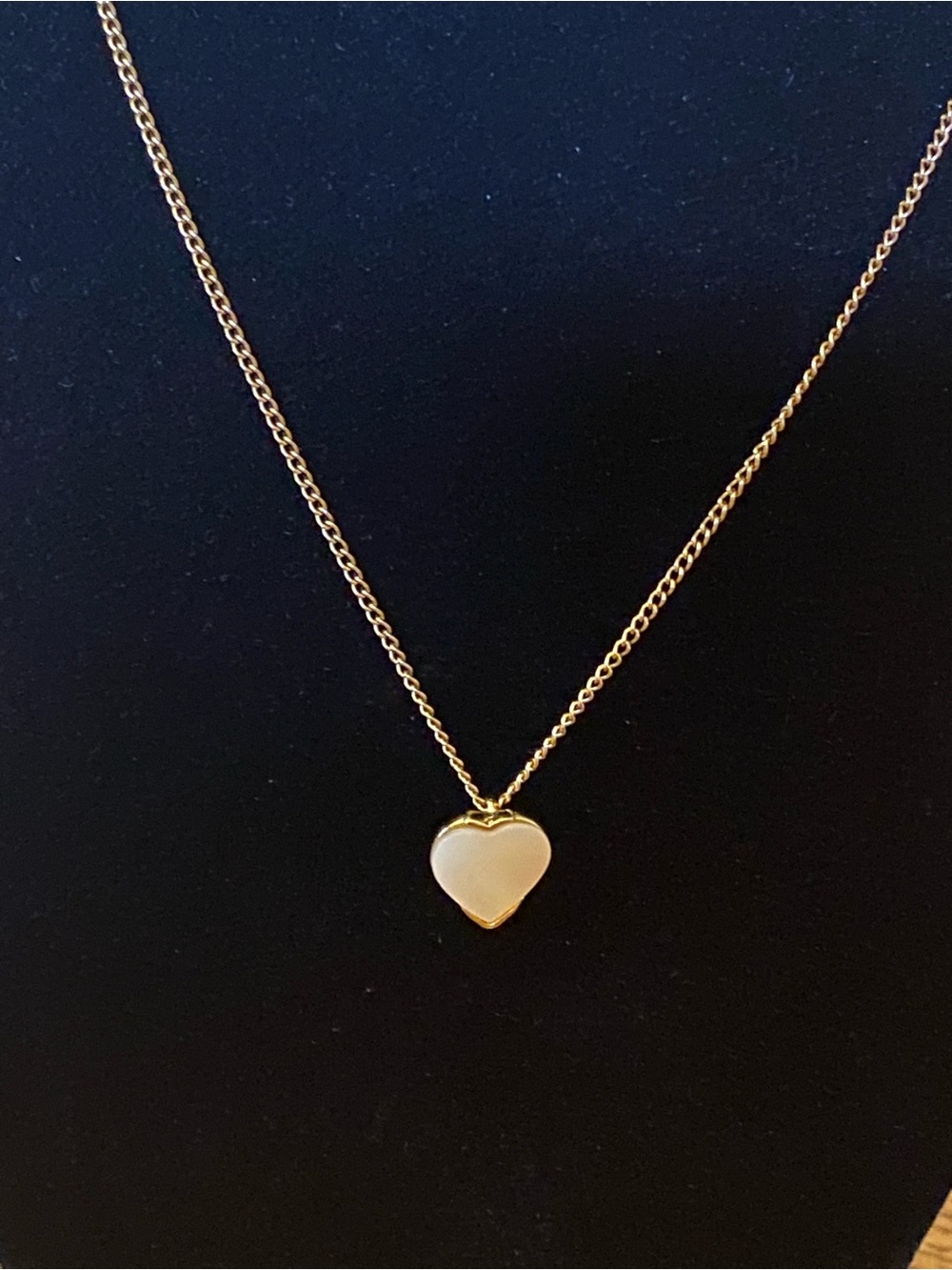 Vtg 1980s White Cat's Eye Glow stone Necklace Gold Tone Dainty Retro
